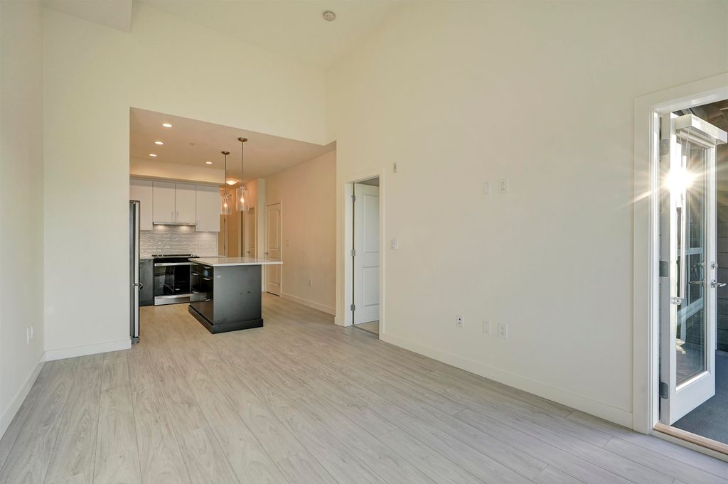 listing image 1106561821803453974