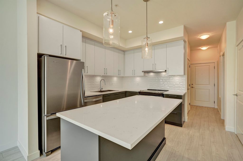 listing image 1108553066852863384