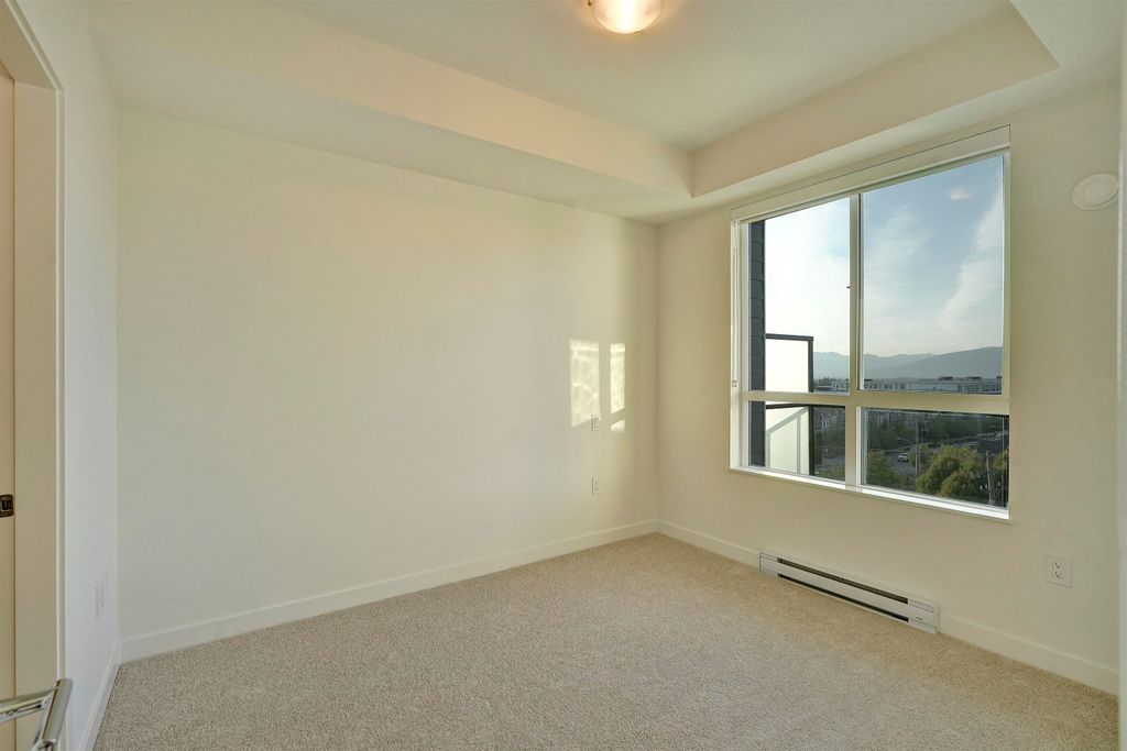 listing image 1105688113215756073