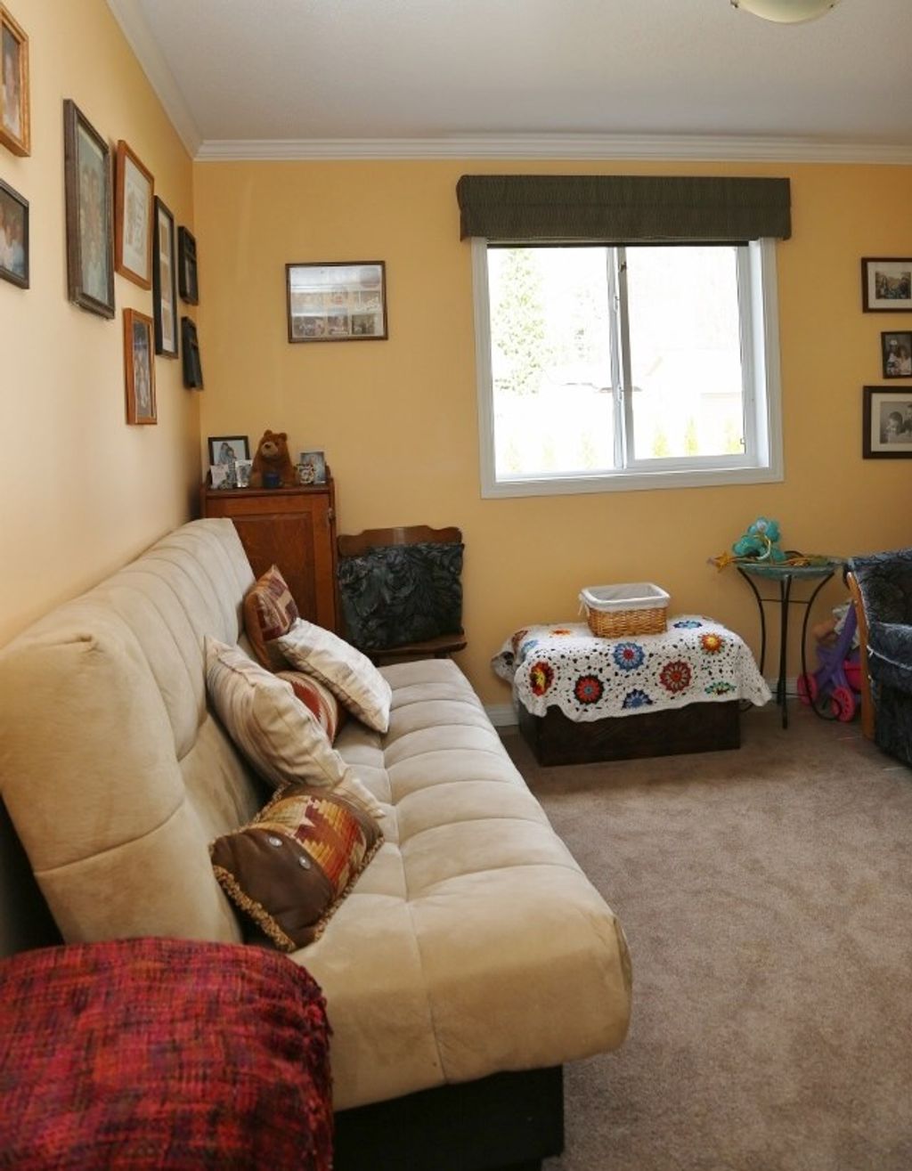 listing image 1106500464192216864