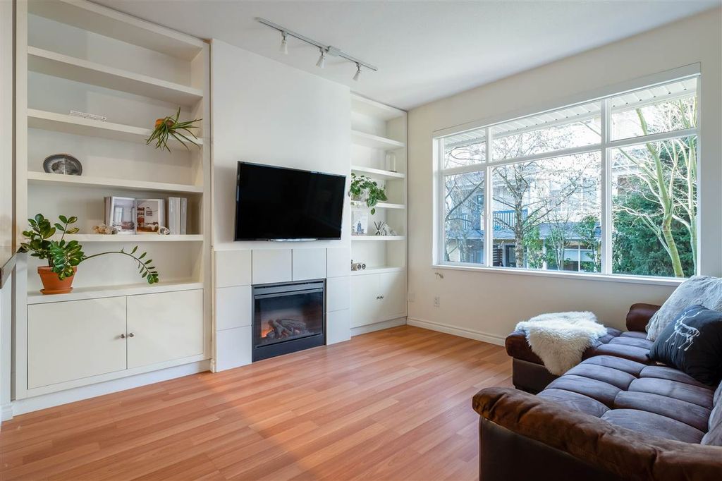 listing image 1101175041087268709