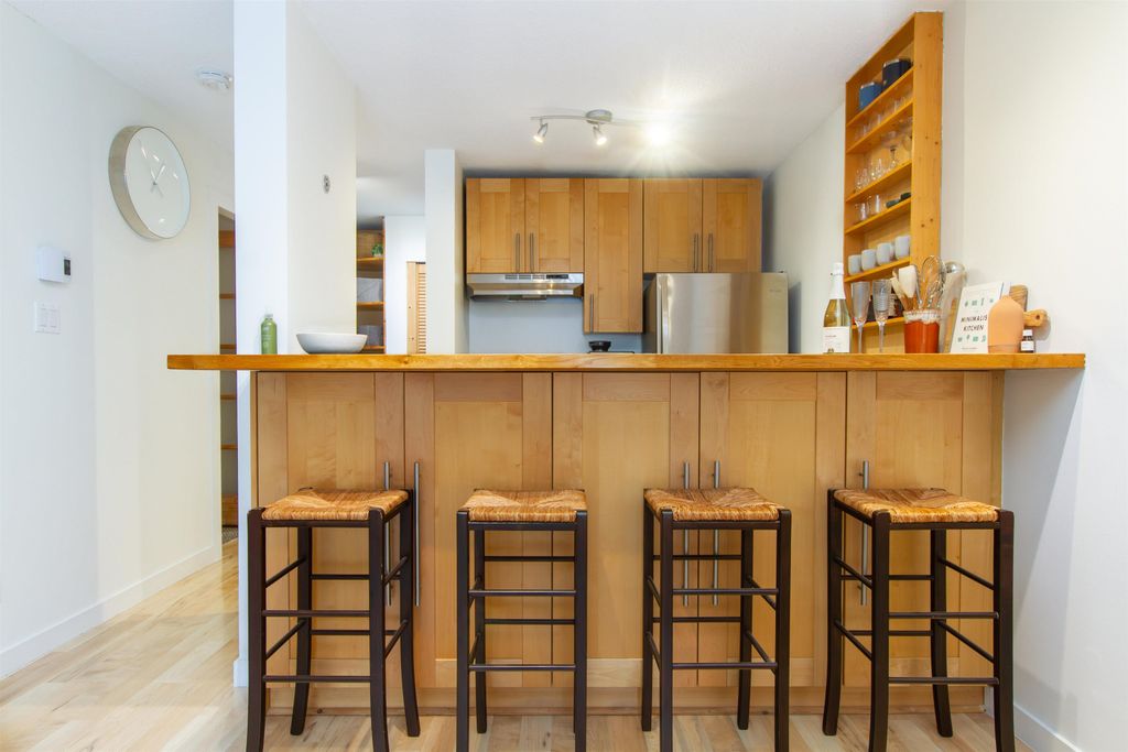 listing image 1104109345333714131