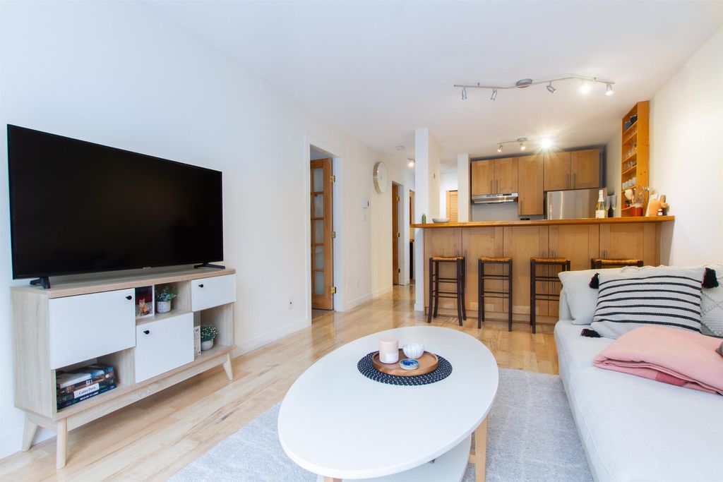 listing image 1105870445405819544