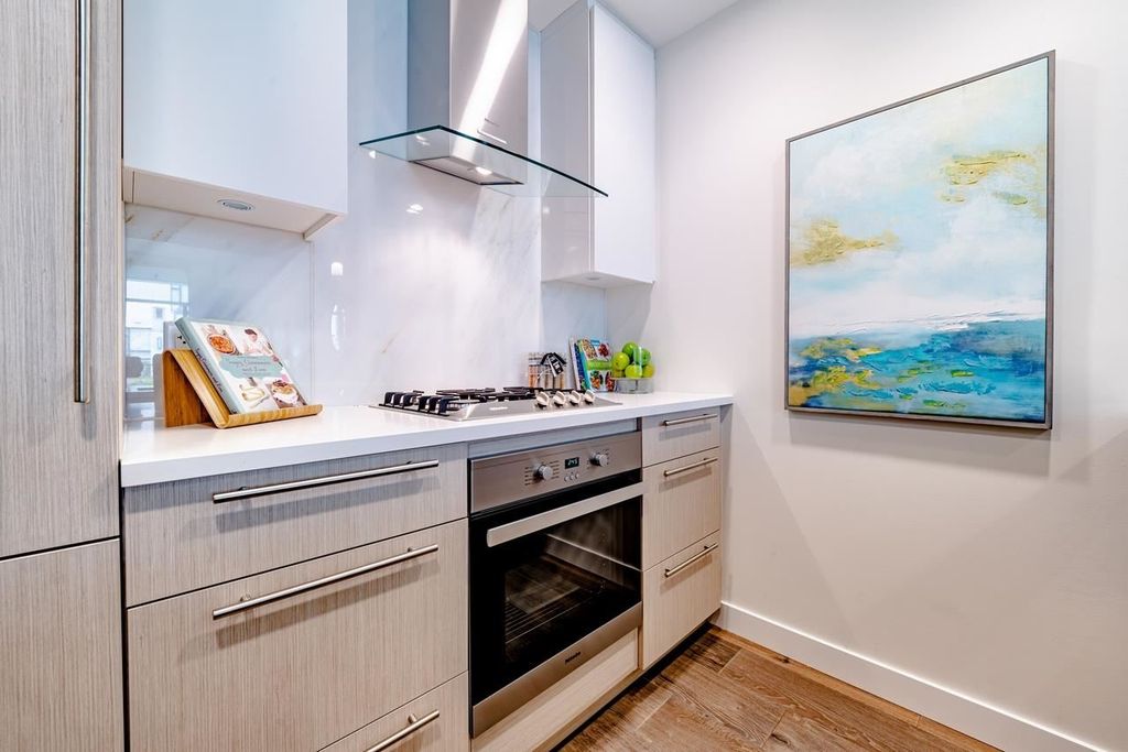 listing image 1106202651218882677