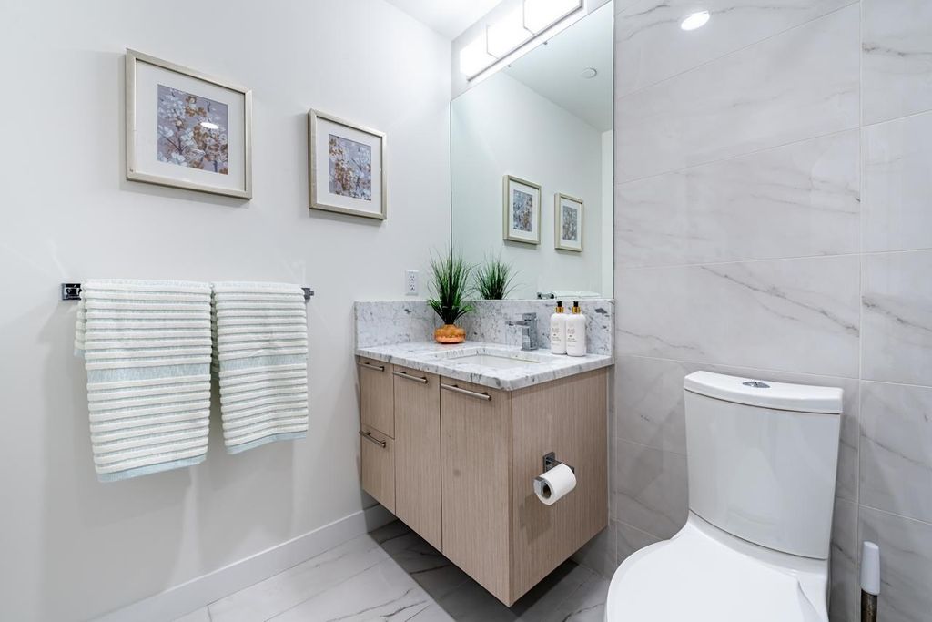 listing image 1100091349910240587
