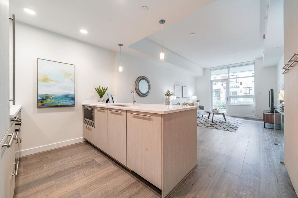 listing image 1104118604837524212