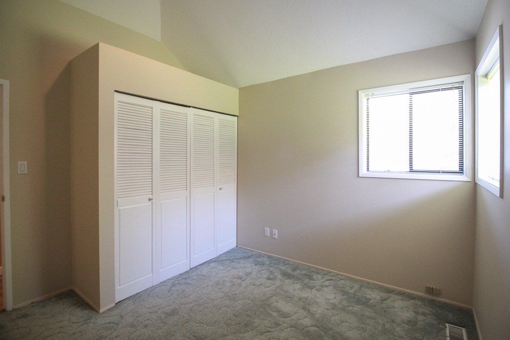 listing image 1100766164771775788