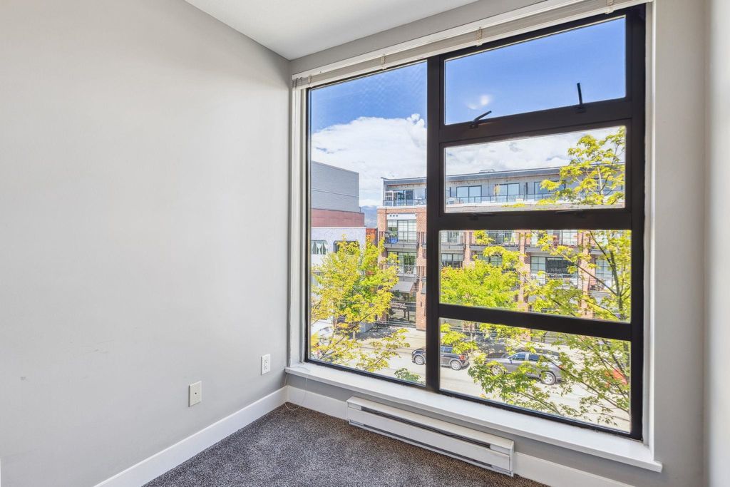 listing image 1100079593414692014