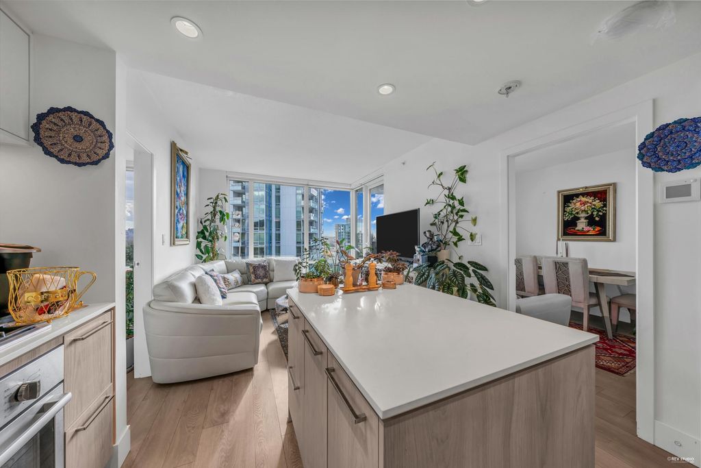 listing image 1102524560055137879