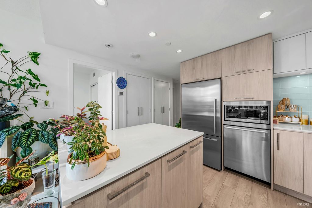 listing image 1105089598109892211