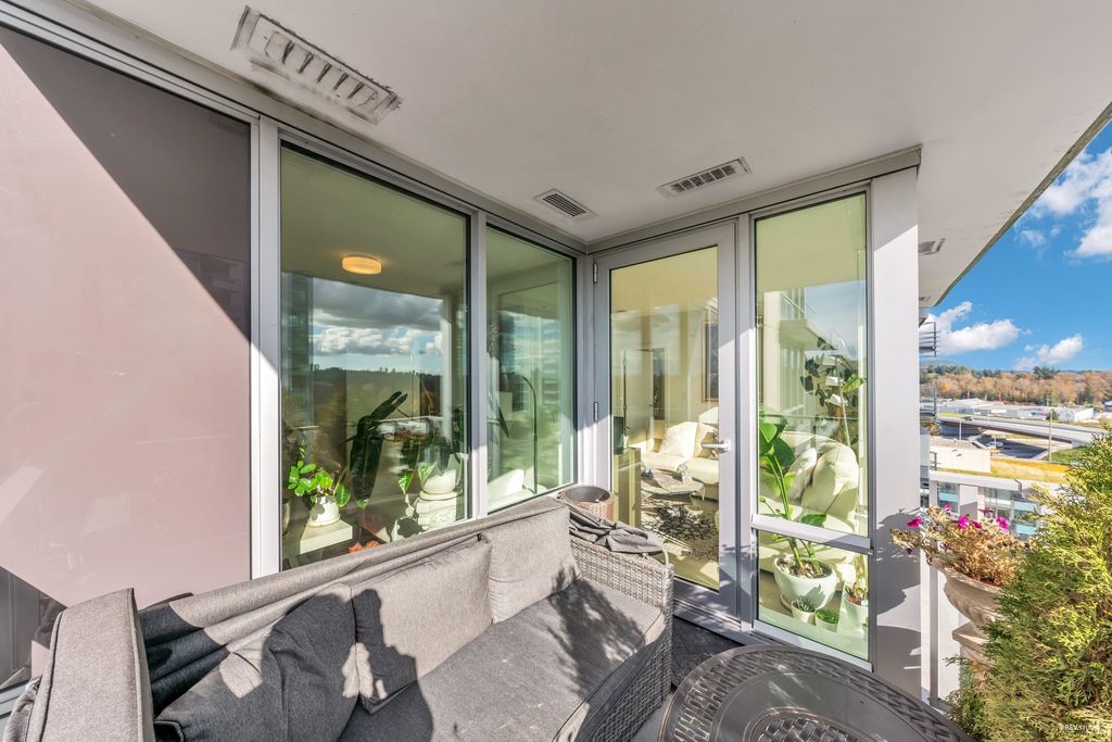 listing image 1100970607993855011