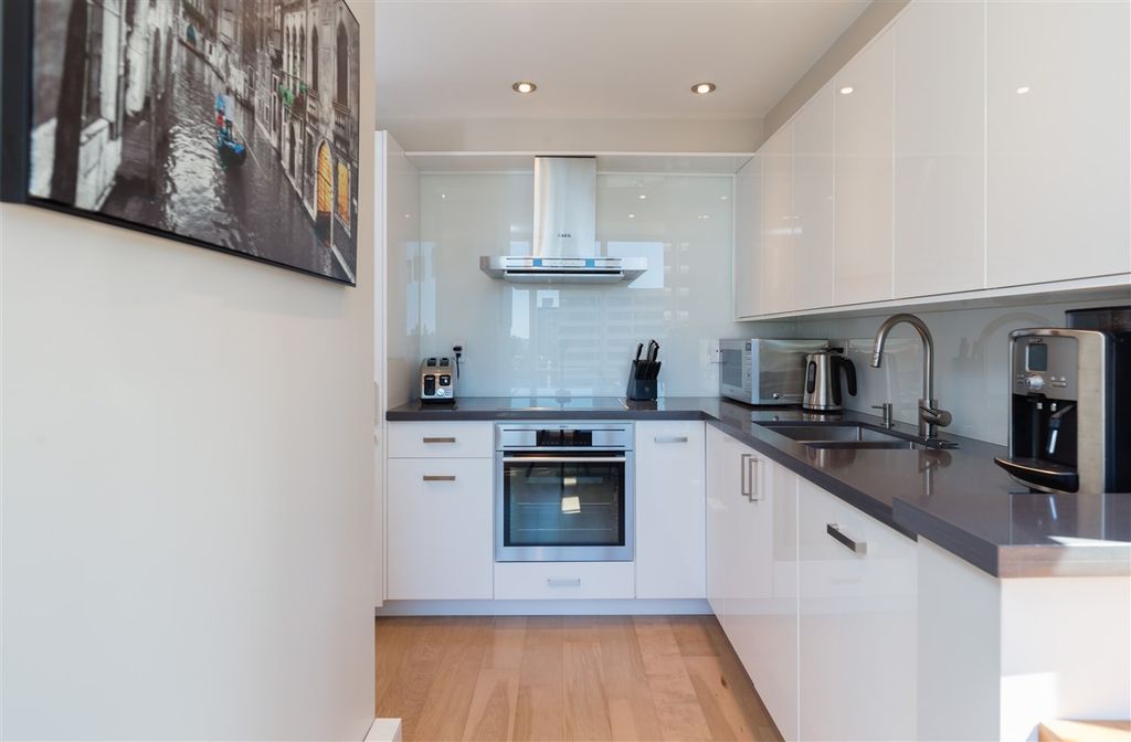 listing image 1101487146259256668
