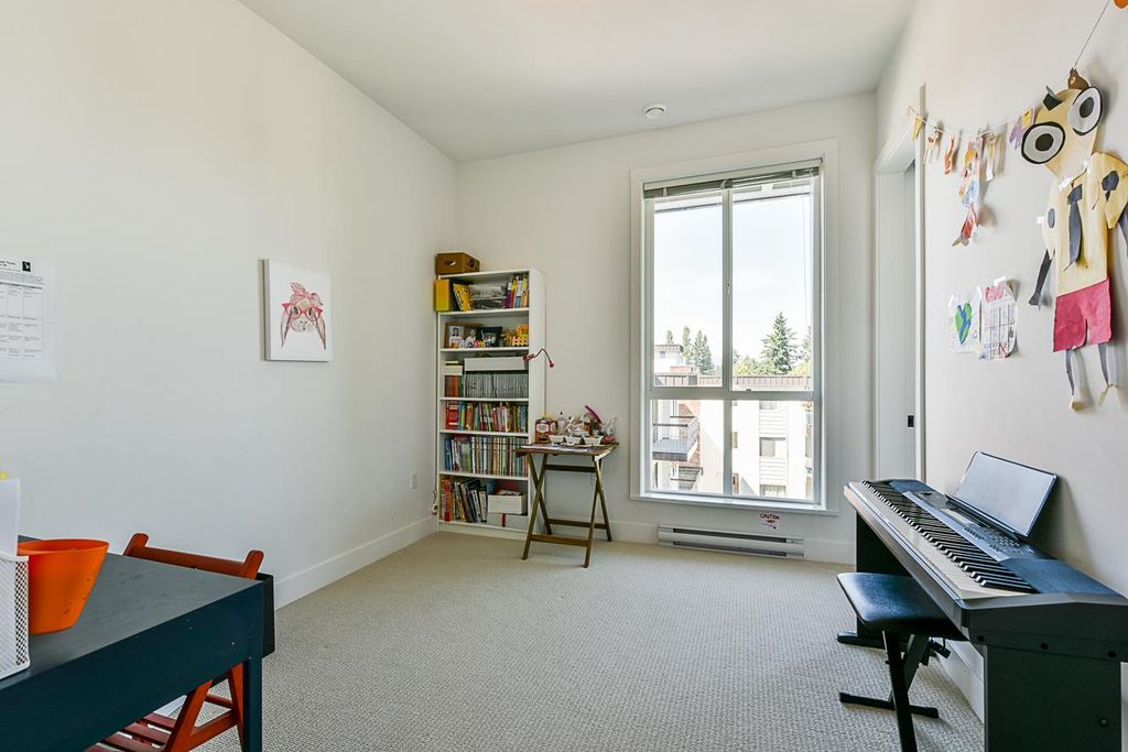 listing image 1103229686984789663