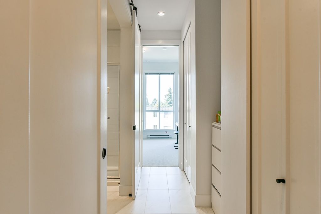 listing image 1105976745048872722