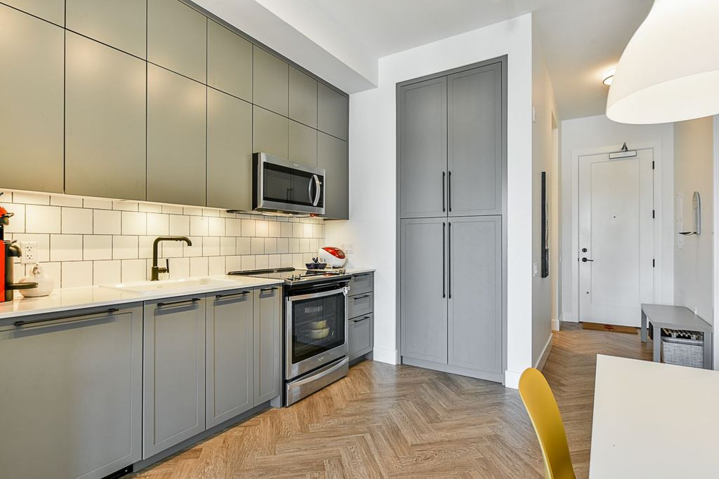 listing image 1108983092785526433