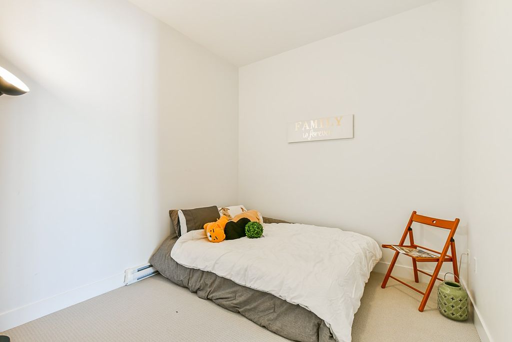 listing image 1105415095379363972