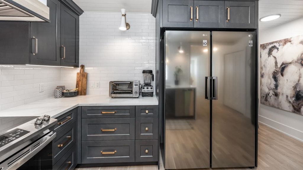 listing image 1101420186426079641
