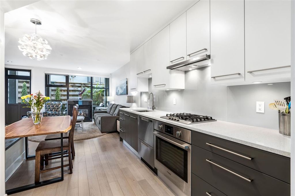 listing image 1108563138311267331