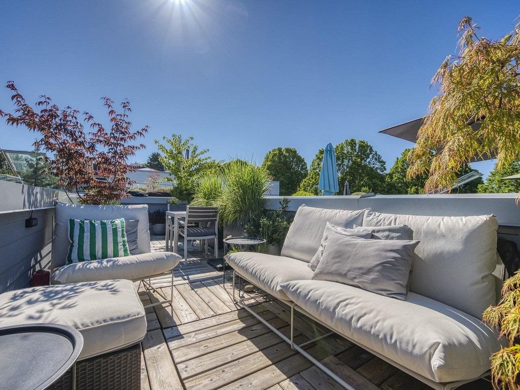 listing image 1105295300462211478