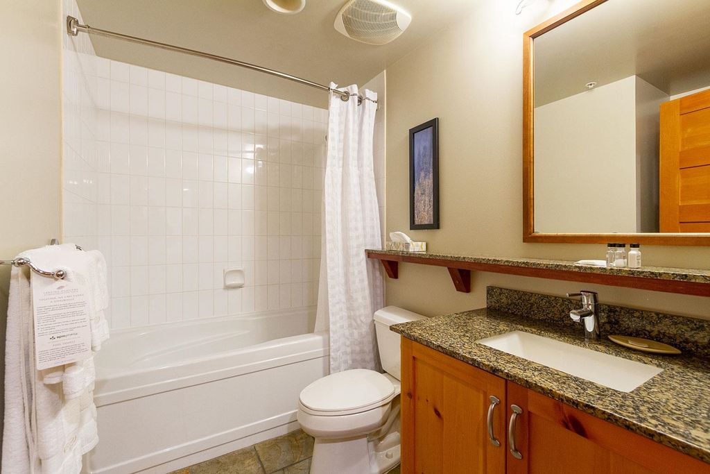 listing image 1106642271880875240