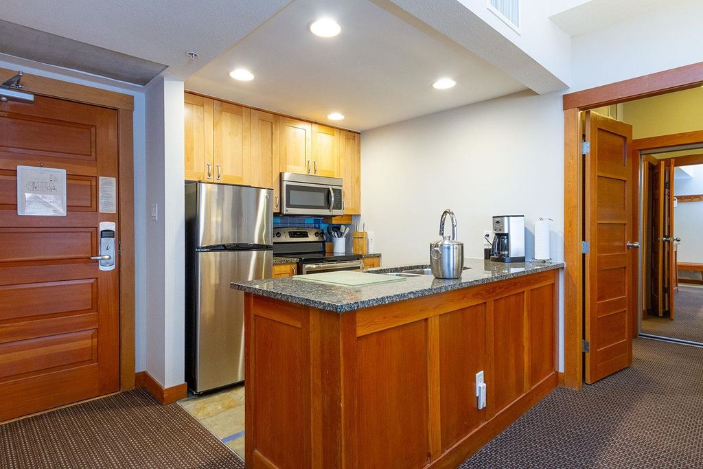 listing image 1105933350430348420