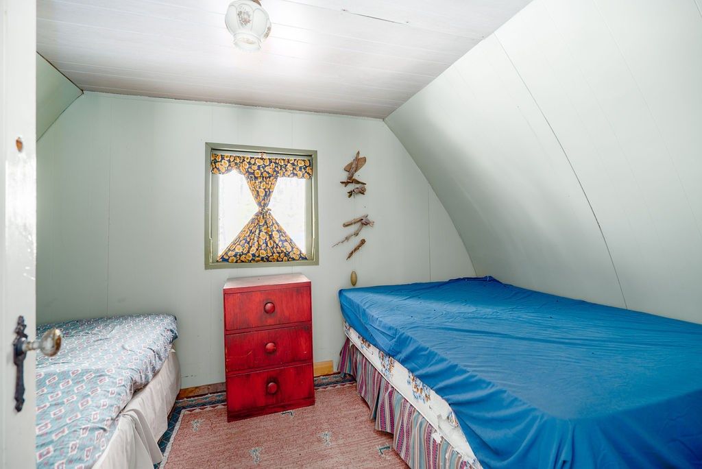 listing image 1103932501075235577