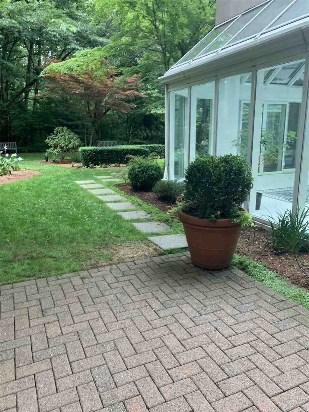 listing image 1102263109647711333