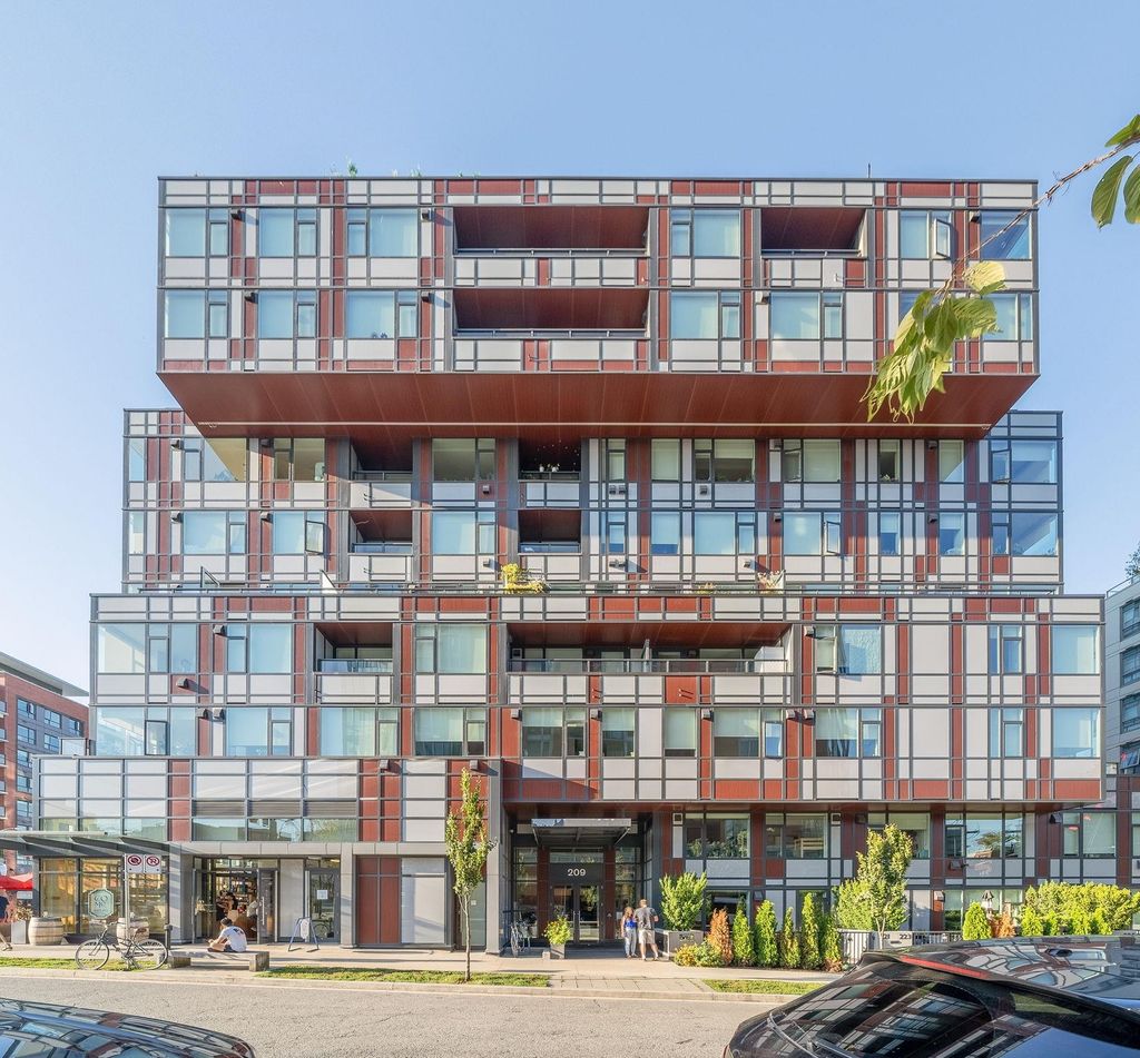 listing image 1103893486548812169