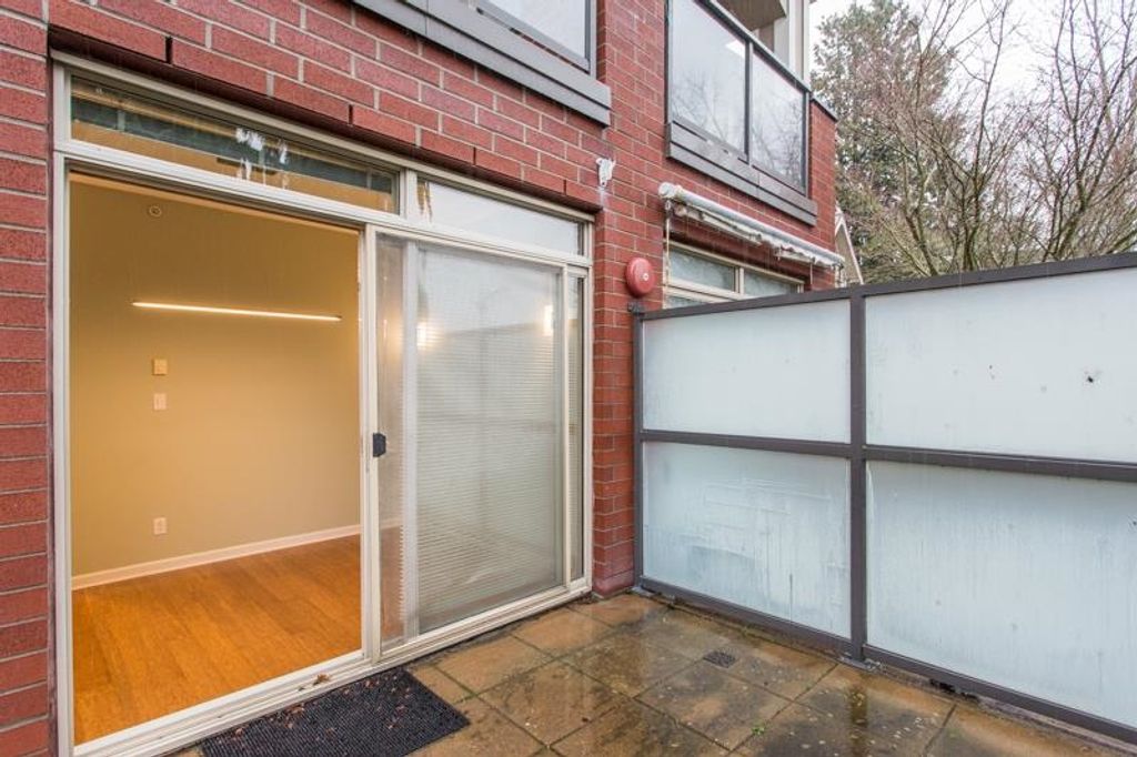 listing image 1104339575682285350