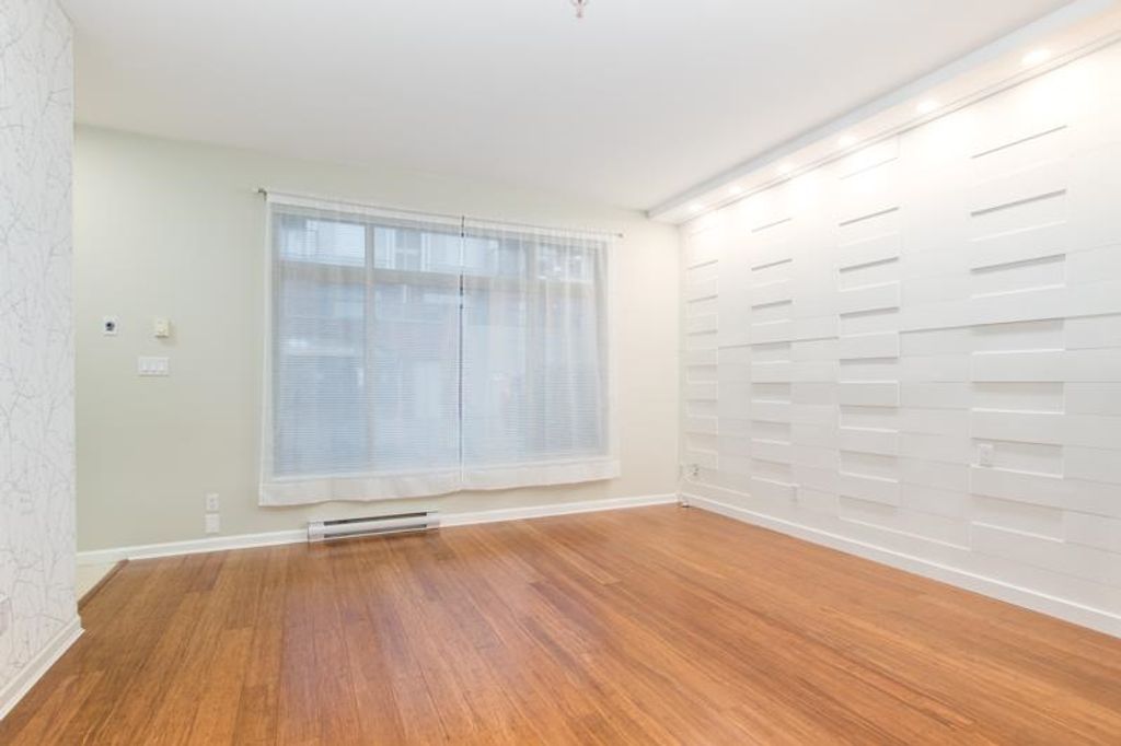 listing image 1108080111446314137