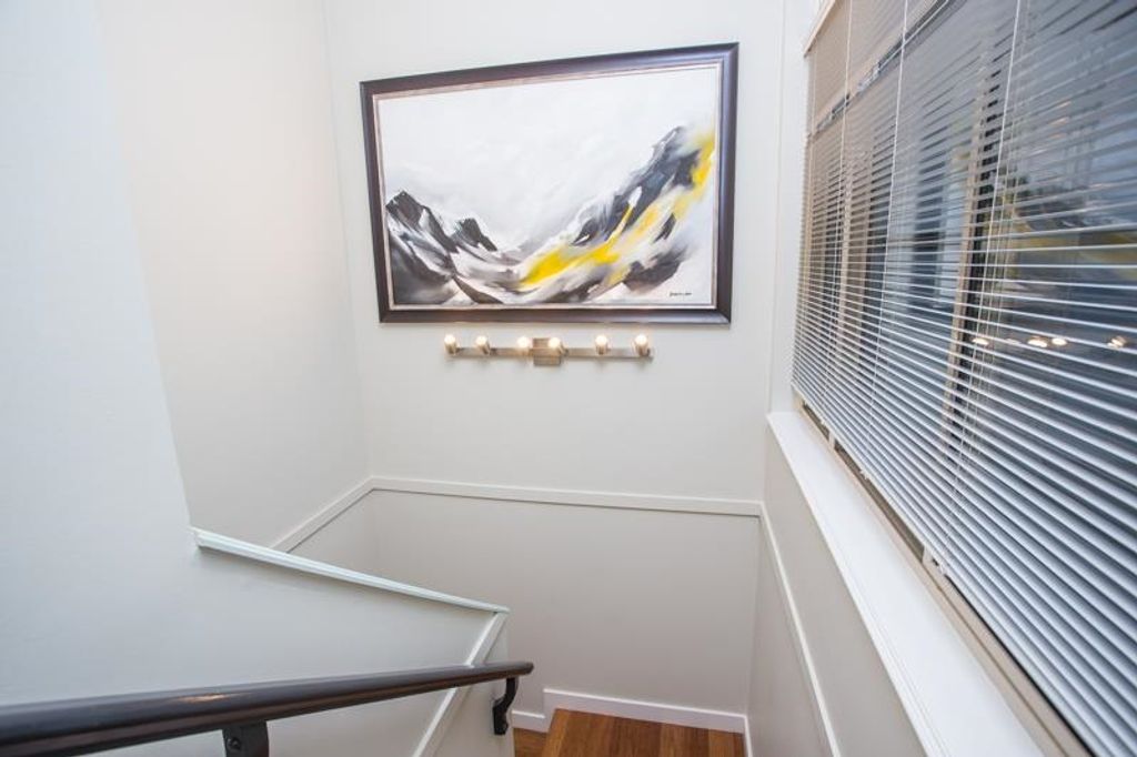 listing image 1100251511265113942
