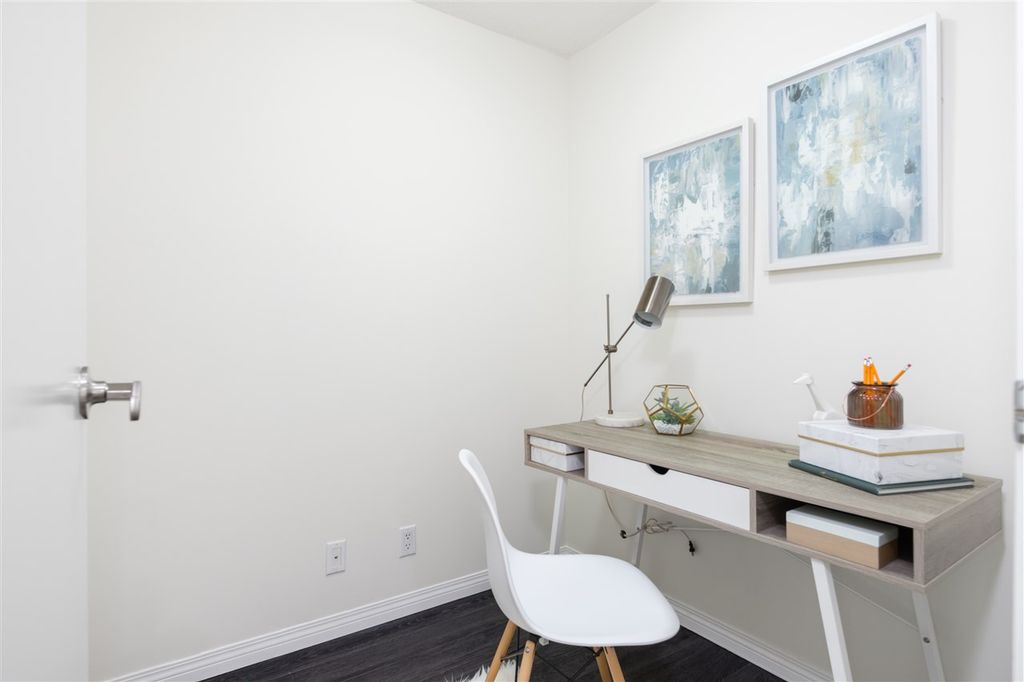listing image 1103977131580439185