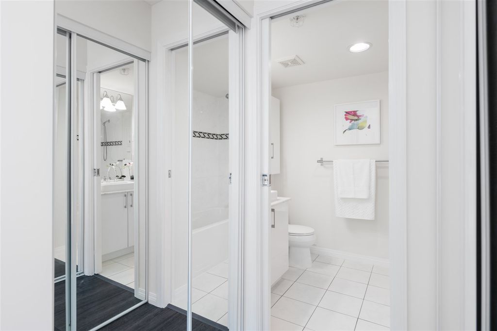listing image 1107873346501326336