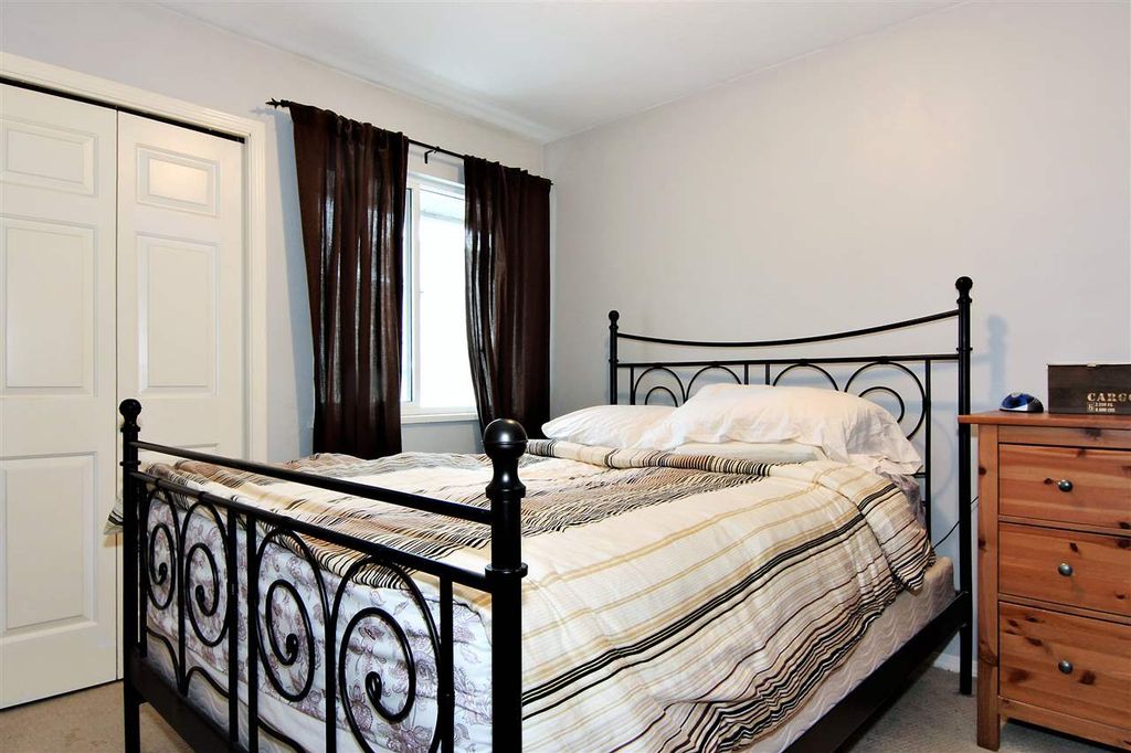 listing image 1100478473467932302