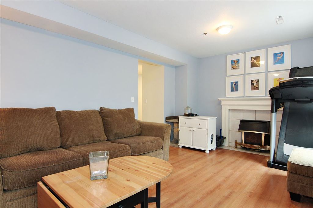 listing image 1101621533395573210
