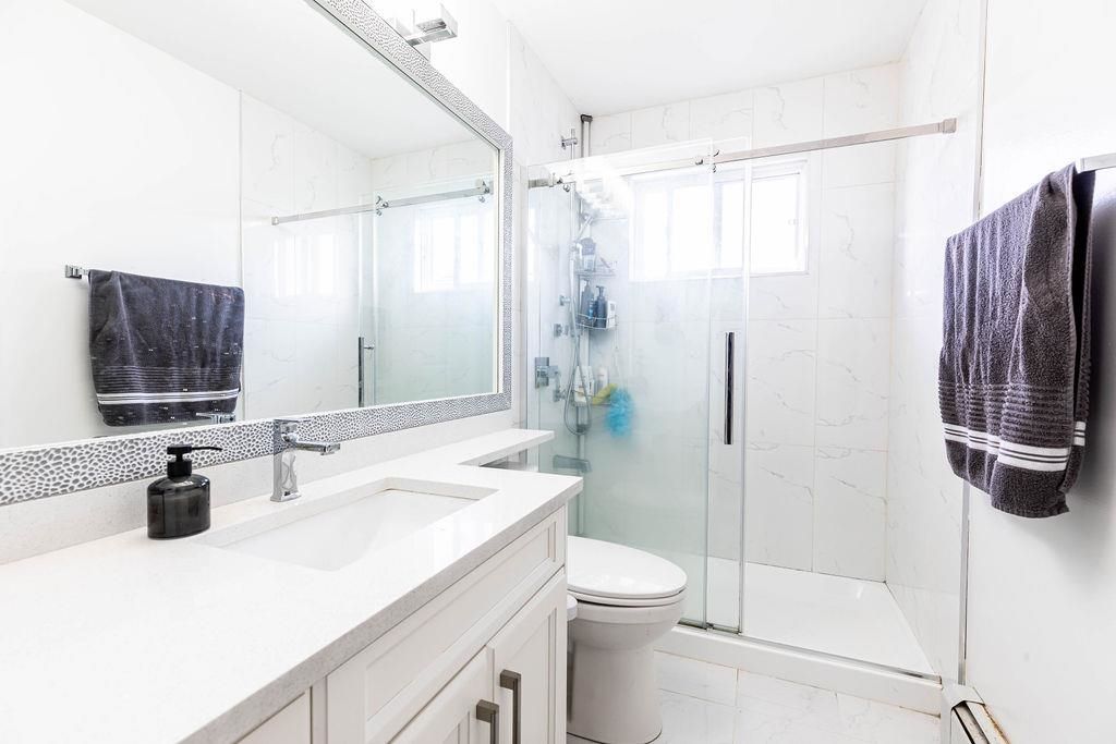 listing image 1109956225316182537