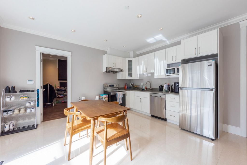 listing image 1107596024286281352