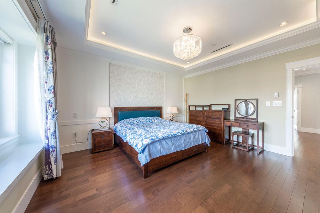 listing image 1109597117984063637