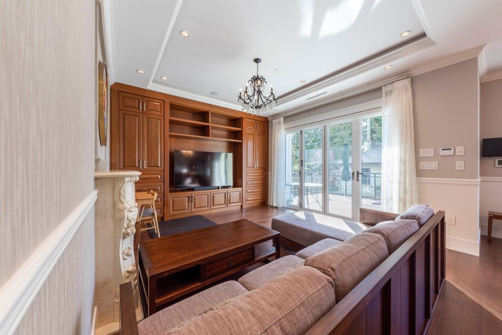 listing image 1108857713489593385