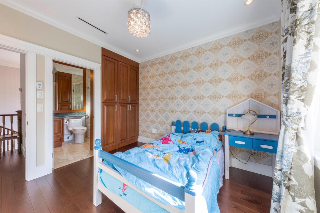 listing image 1102435477973794339