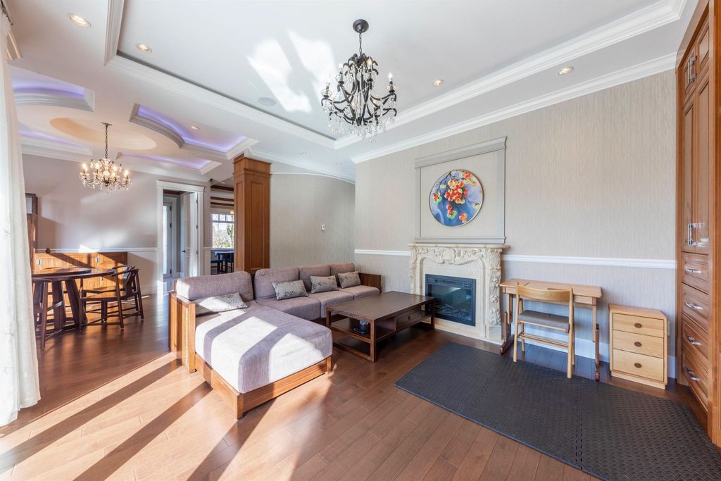 listing image 1100009042116758413
