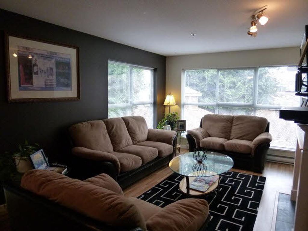 listing image 1103735937420099702