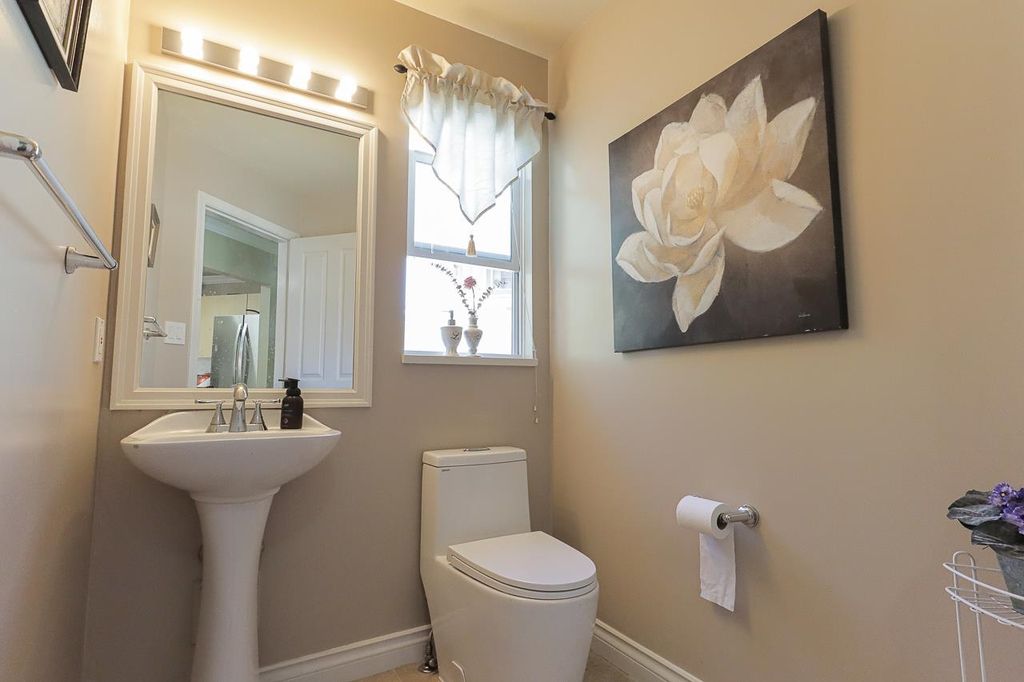 listing image 1102022323111199708