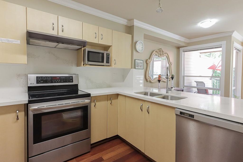 listing image 1104239356980236550