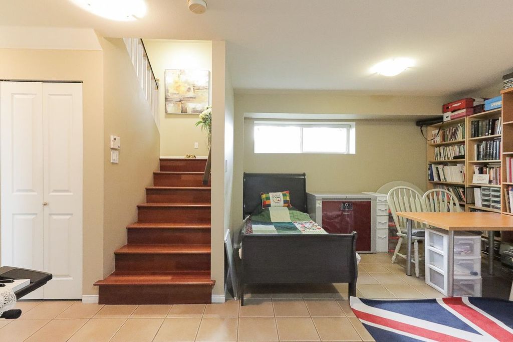 listing image 1100680431421164342