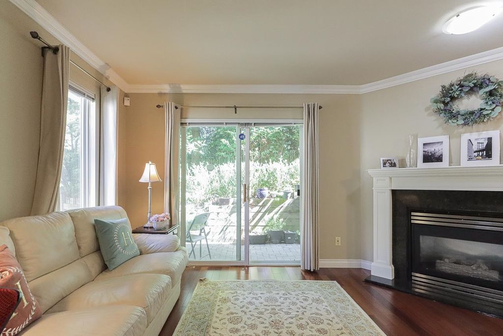 listing image 1102705405567788849