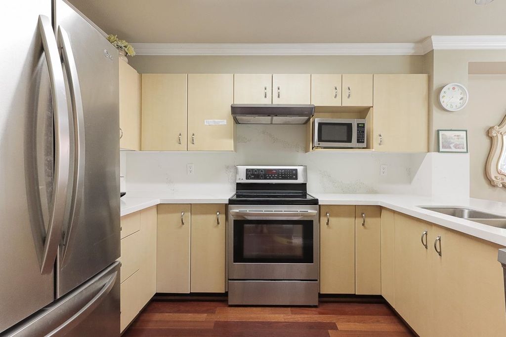 listing image 1109389526070952882