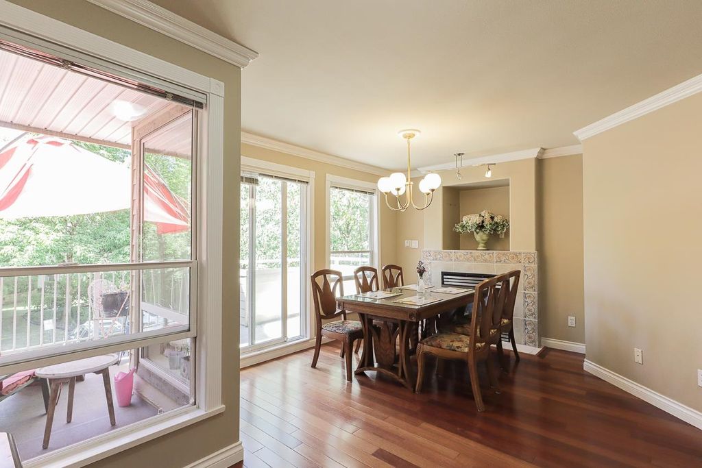 listing image 1100730604350793852