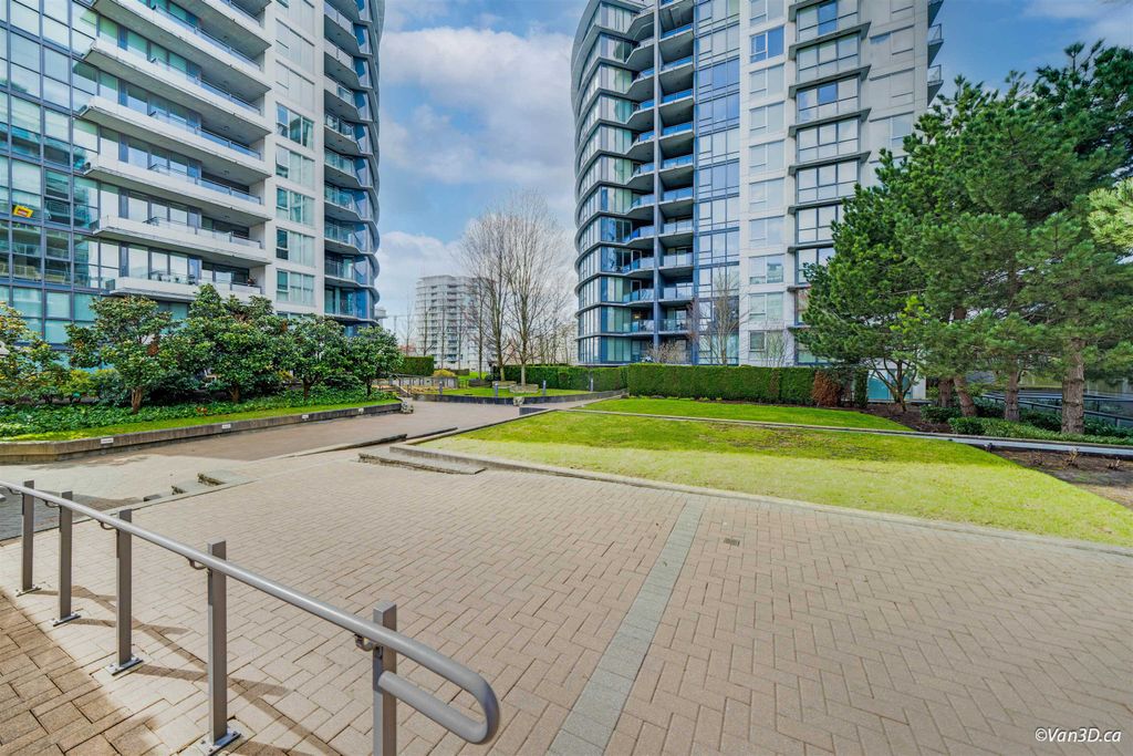 listing image 1104817779043794967