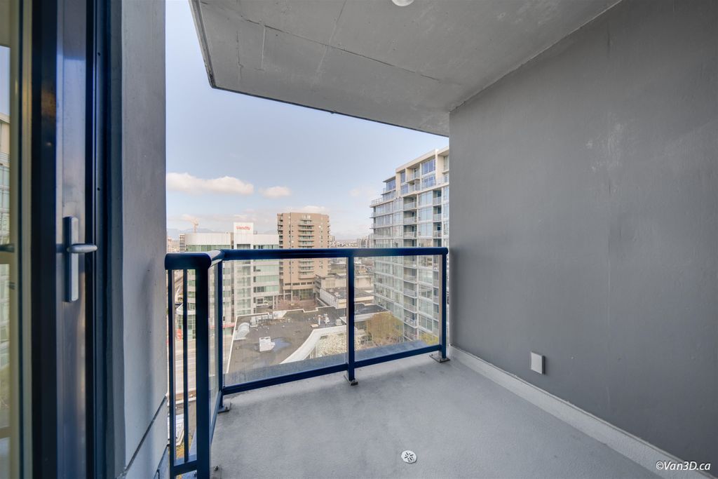 listing image 1102432067512088513